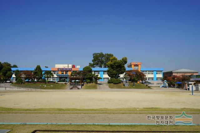 신창 초등학교