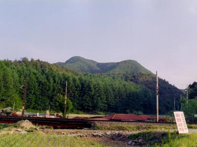 제비랑산성 전경 썸네일 이미지